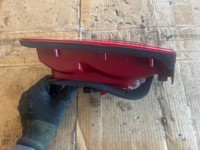 bontott KIA MAGENTIS Jobb Belső Hátsó Lámpa