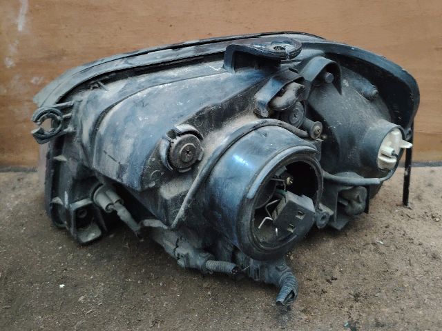 bontott KIA MAGENTIS Jobb Fényszóró