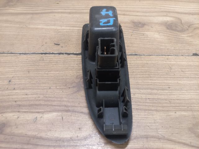 bontott KIA MAGENTIS Jobb hátsó Ablakemelő Kapcsoló