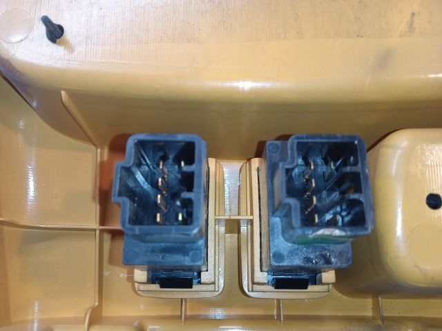 bontott KIA MAGENTIS Ülésfűtés Kapcsoló Pár