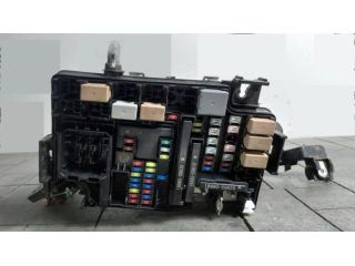 bontott KIA NIRO Biztosítéktábla Motortér