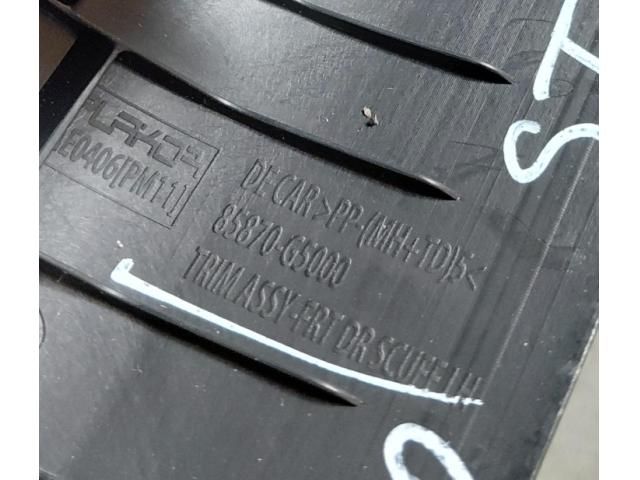 bontott KIA NIRO Bal első Belső Küszöb Burkolat