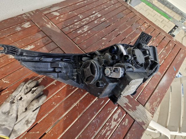 bontott KIA NIRO Bal Fényszóró