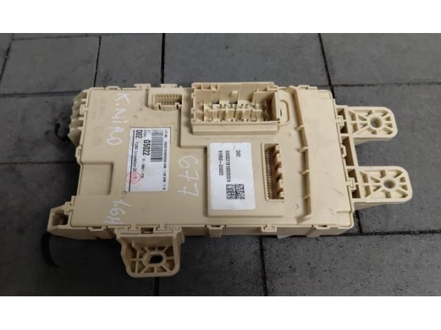 bontott KIA NIRO Biztosítéktábla Csomagtér