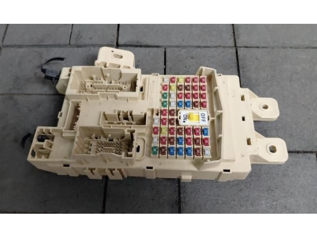 bontott KIA NIRO Biztosítéktábla Csomagtér