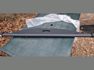 bontott KIA NIRO Csomagtér Roló