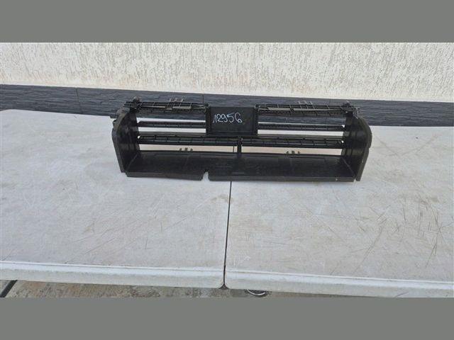 bontott KIA NIRO Hűtőrács