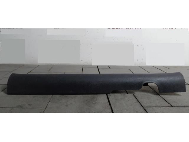 bontott KIA NIRO Jobb első Belső Küszöb Burkolat