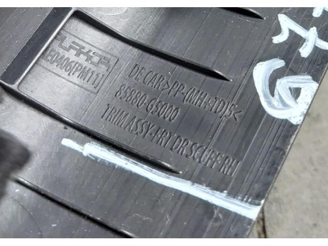 bontott KIA NIRO Jobb első Belső Küszöb Burkolat