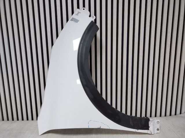 bontott KIA NIRO Jobb első Sárvédő