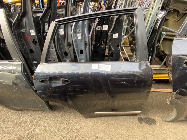 bontott KIA NIRO Jobb hátsó Ajtó (Üres lemez)