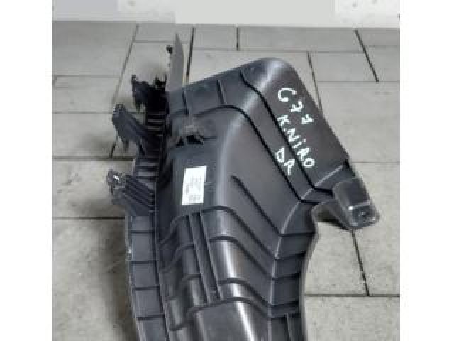 bontott KIA NIRO Jobb hátsó Belső Küszöb Burkolat