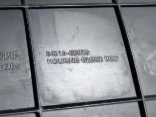 bontott KIA NIRO Kesztyűtartó