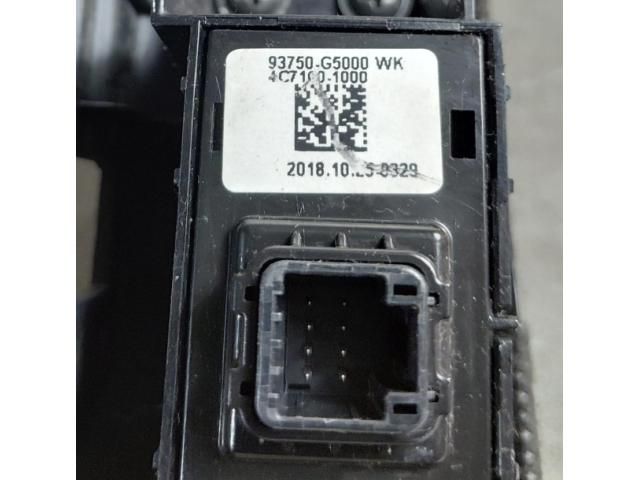 bontott KIA NIRO Kormányközép Burkolat