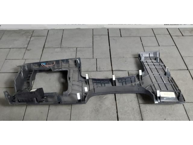 bontott KIA NIRO Kormányközép Burkolat