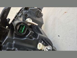 bontott KIA OPTIMA Bal Ledes Fényszóró