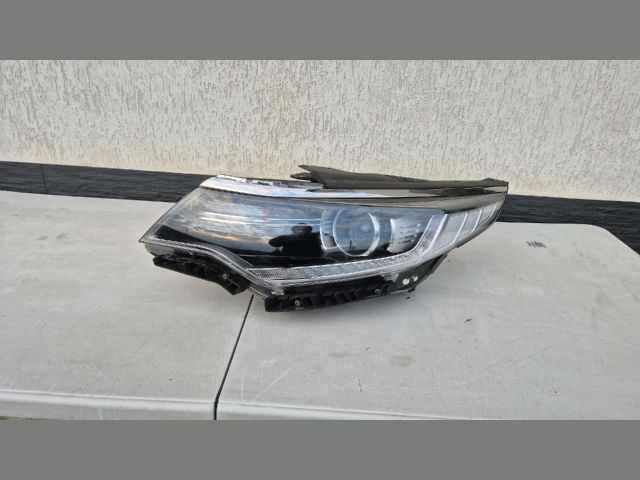 bontott KIA OPTIMA Bal Ledes Fényszóró