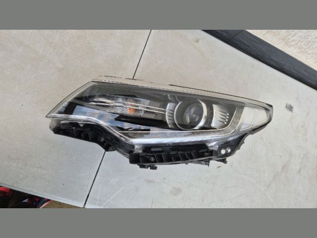 bontott KIA OPTIMA Bal Ledes Fényszóró