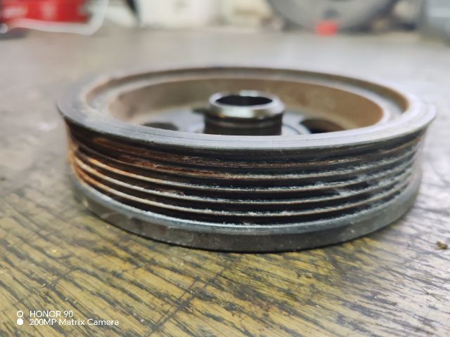 bontott KIA PICANTO Főtengely Szíjtárcsa