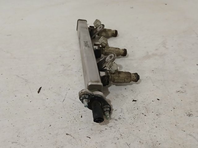 bontott KIA PICANTO Porlasztó Sor / Híd