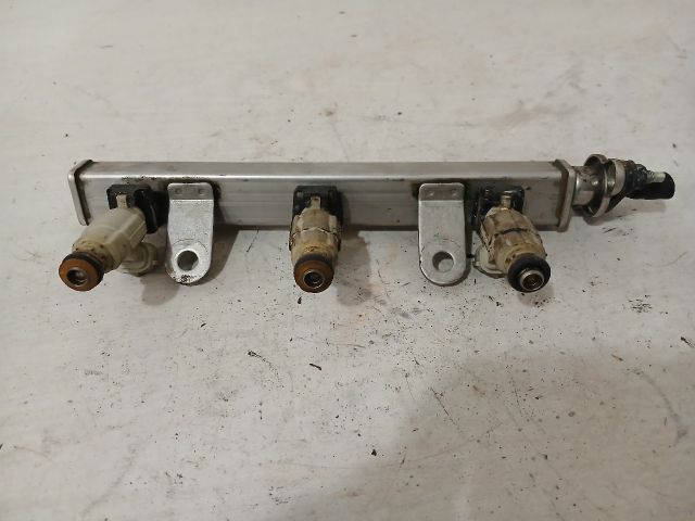 bontott KIA PICANTO Porlasztó Sor / Híd