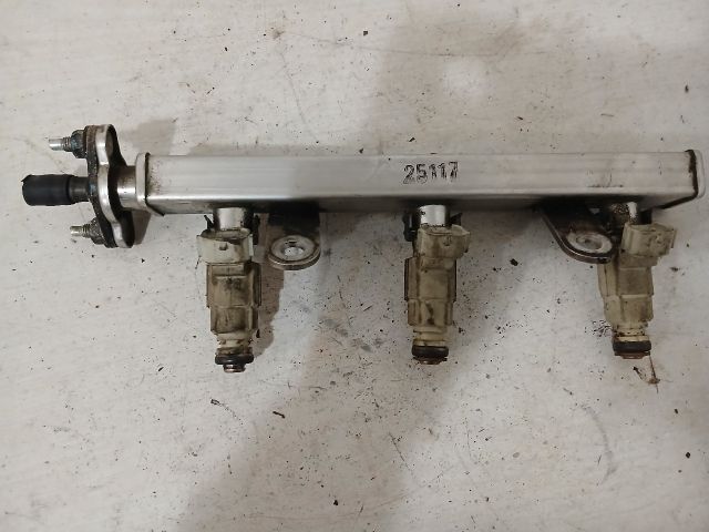 bontott KIA PICANTO Porlasztó Sor / Híd