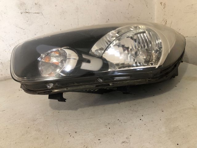 bontott KIA PICANTO Bal Fényszóró