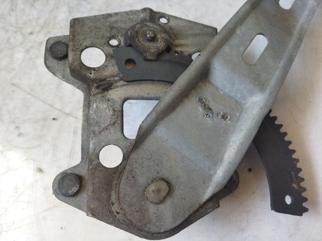 bontott KIA PICANTO Bal hátsó Ablakemelő Szerkezet (Mechanikus)