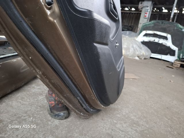 bontott KIA PICANTO Bal hátsó Ajtó (Részeivel)