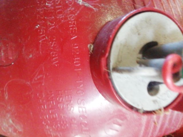 bontott KIA PICANTO Bal Hátsó Lámpa