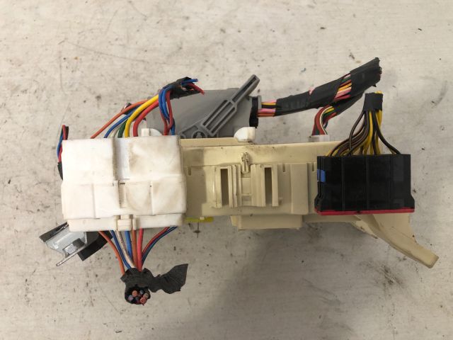 bontott KIA PICANTO Biztosítéktábla Utastér