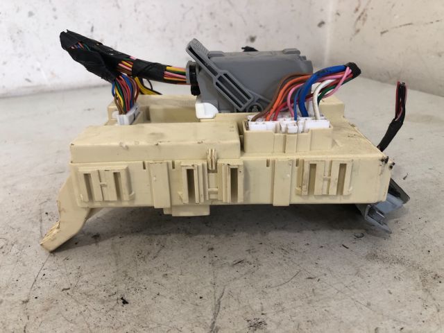 bontott KIA PICANTO Biztosítéktábla Utastér