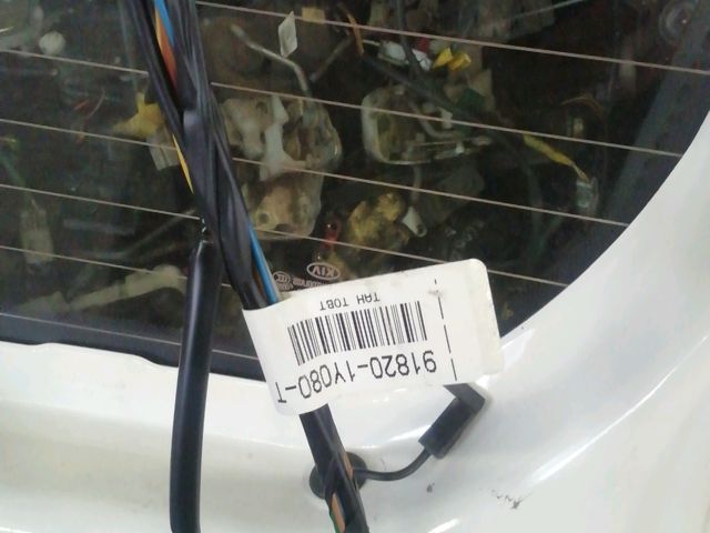 bontott KIA PICANTO Csomagtérajtó (Részeivel)