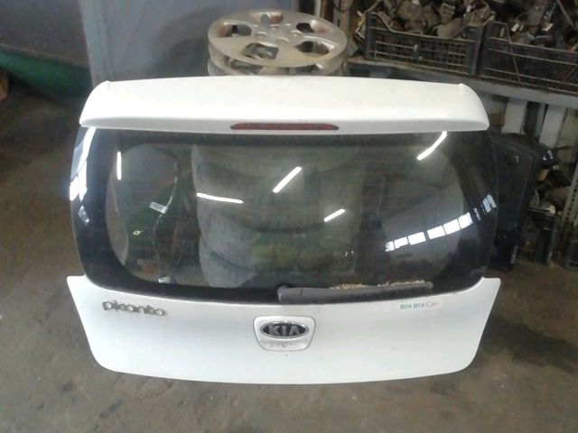 bontott KIA PICANTO Csomagtérajtó (Részeivel)