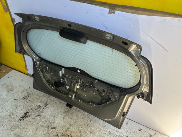 bontott KIA PICANTO Csomagtérajtó (Üres lemez)