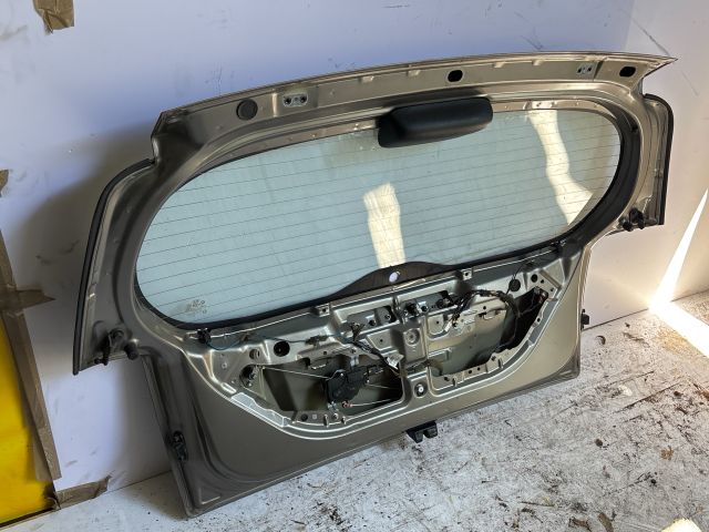 bontott KIA PICANTO Csomagtérajtó (Üres lemez)