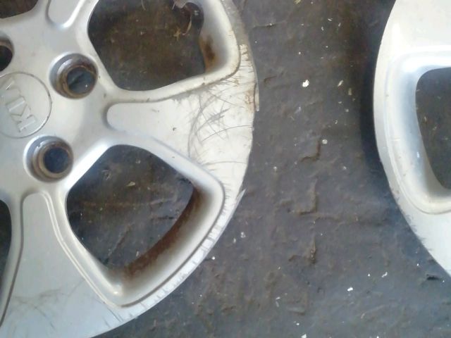 bontott KIA PICANTO Dísztárcsa Szett