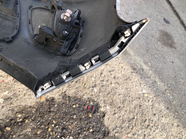 bontott KIA PICANTO Első Lökhárító (Részeivel)