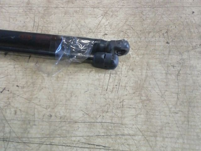 bontott KIA PICANTO Gázrugós Kitámasztó Teleszkóp Pár Csomagtérajtó