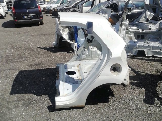 bontott KIA PICANTO Hátsó Karosszéria Csomag