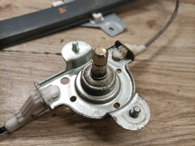 bontott KIA PICANTO Jobb első Ablakemelő Szerkezet (Mechanikus)