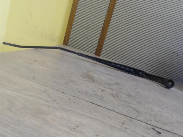 bontott KIA PICANTO Jobb első Ablaktörlő Kar