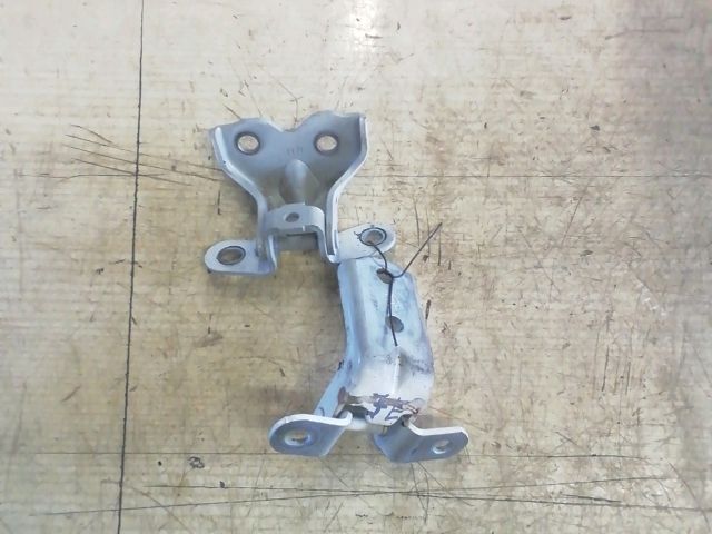 bontott KIA PICANTO Jobb első Felső Zsanér