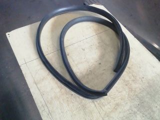 bontott KIA PICANTO Jobb első Gumikéder