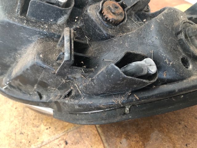 bontott KIA PICANTO Jobb Fényszóró