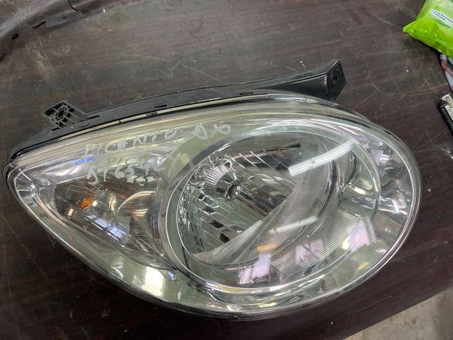 bontott KIA PICANTO Jobb Fényszóró