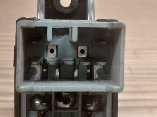 bontott KIA PICANTO Jobb hátsó Ablakemelő Kapcsoló