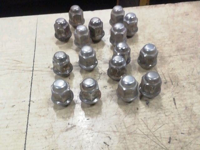 bontott KIA PICANTO Kerék Csavar Szett