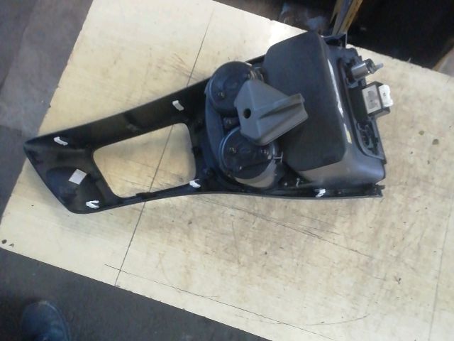 bontott KIA PICANTO Középső Kardánbox Burkolat