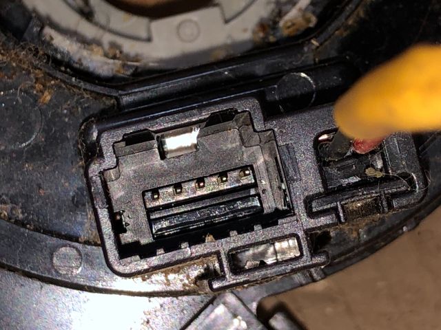 bontott KIA PICANTO Légzsák Átvezető Szalagkábel